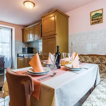 3 Bedroom In * Barban
