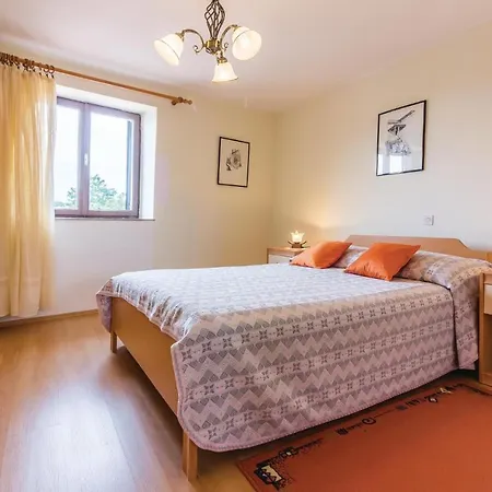 3 Bedroom In * Barban